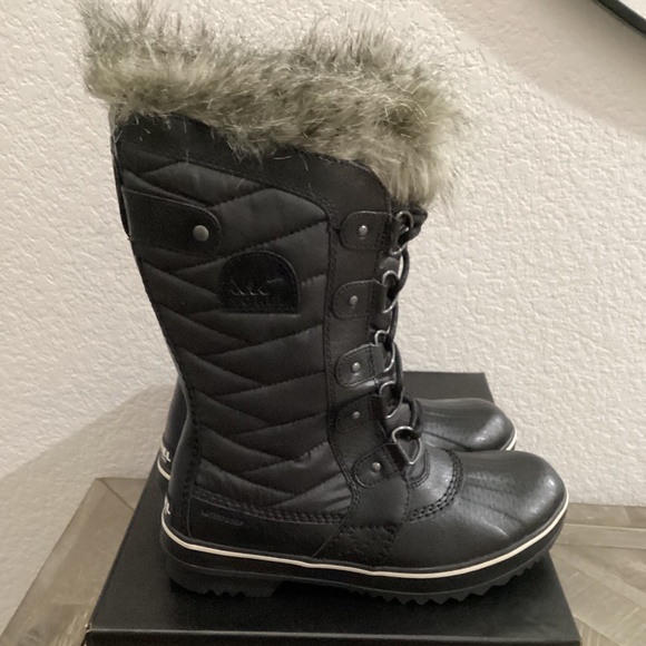 SOREL 'Tofino II' Faux Fur Lined Waterproof Boot (Women) 7M - Picture 3 of 8